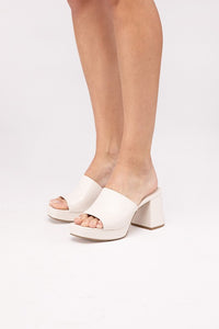 The Isabella Bone Mules