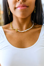 Load image into Gallery viewer, Pearl Moments Necklace
